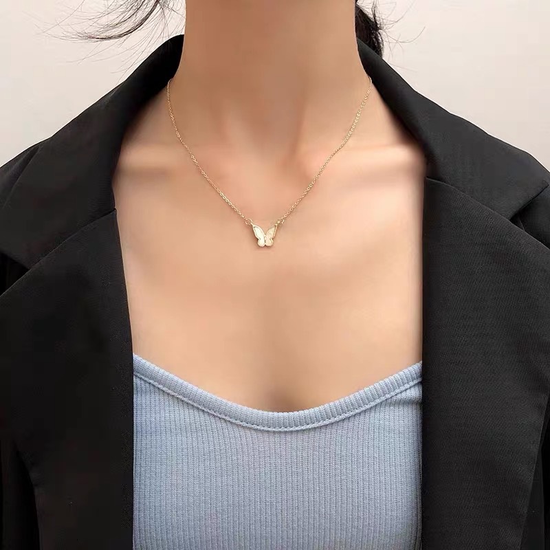 Vòng cổ Mặt Hình Bướm Màu Trắng Dễ Thương Phong Cách Hàn Quốc