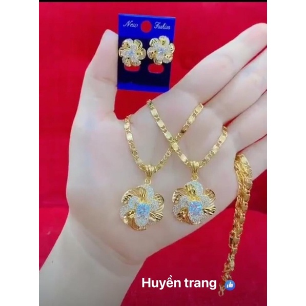 bộ bông hoa mai mua 1 bộ tặng ngay 1 nhẫn mạ vàng