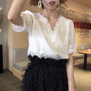 Áo ullzang viền ren