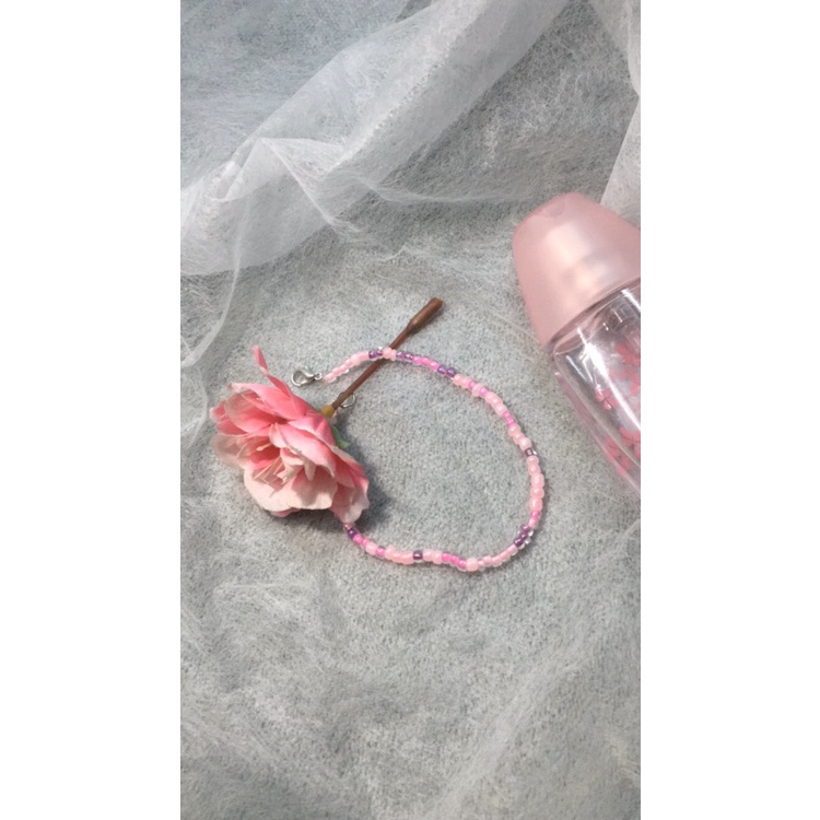 Vòng tay đính hạt cườm nhiều kiểu