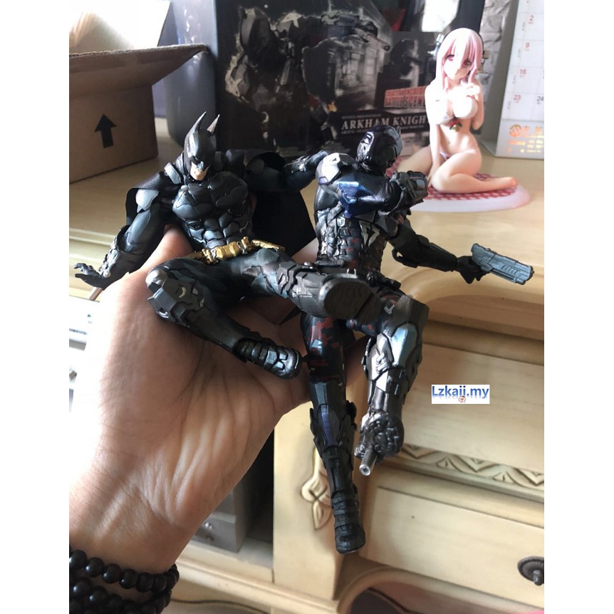 Mô Hình Nhân Vật BATMAN×ARKHAM KNIGHT Bằng PVC Tỉ Lệ 1/10