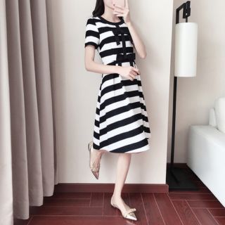 (Thanh lý nghỉ bán) Váy kẻ sọc ngang