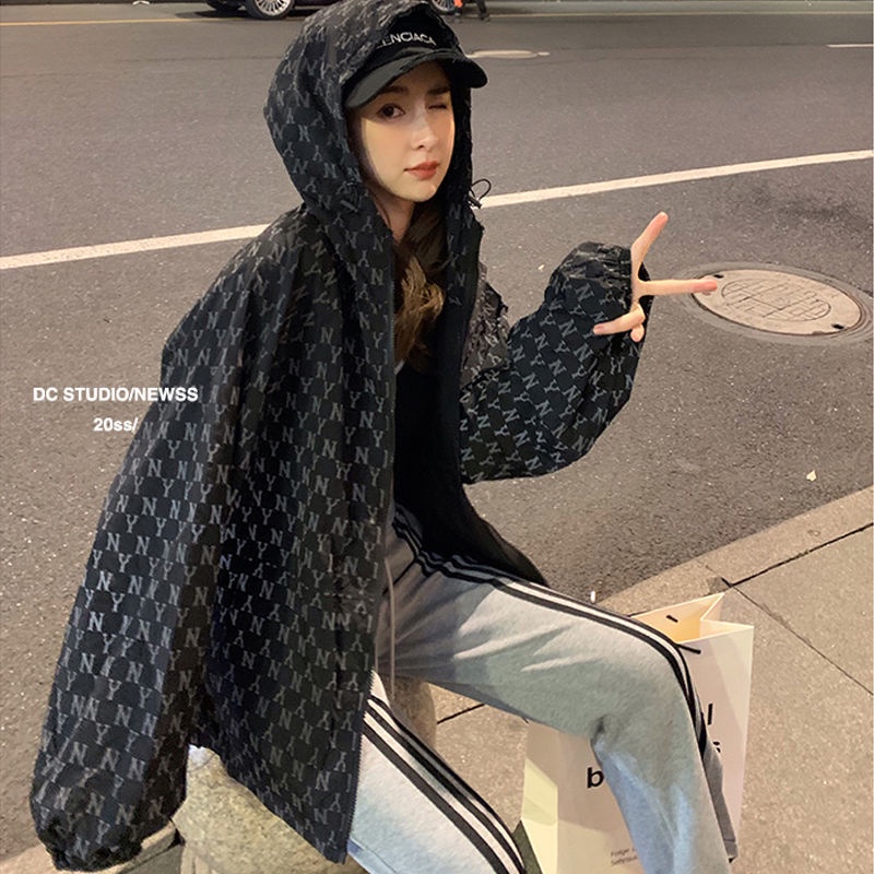 Áo Khoác Lụa Lạnh Mỏng Tay Dài Phản Quang Chống Tia Uv Phong Cách Hàn Quốc Thời Trang Mùa Hè Cho Nữ | BigBuy360 - bigbuy360.vn