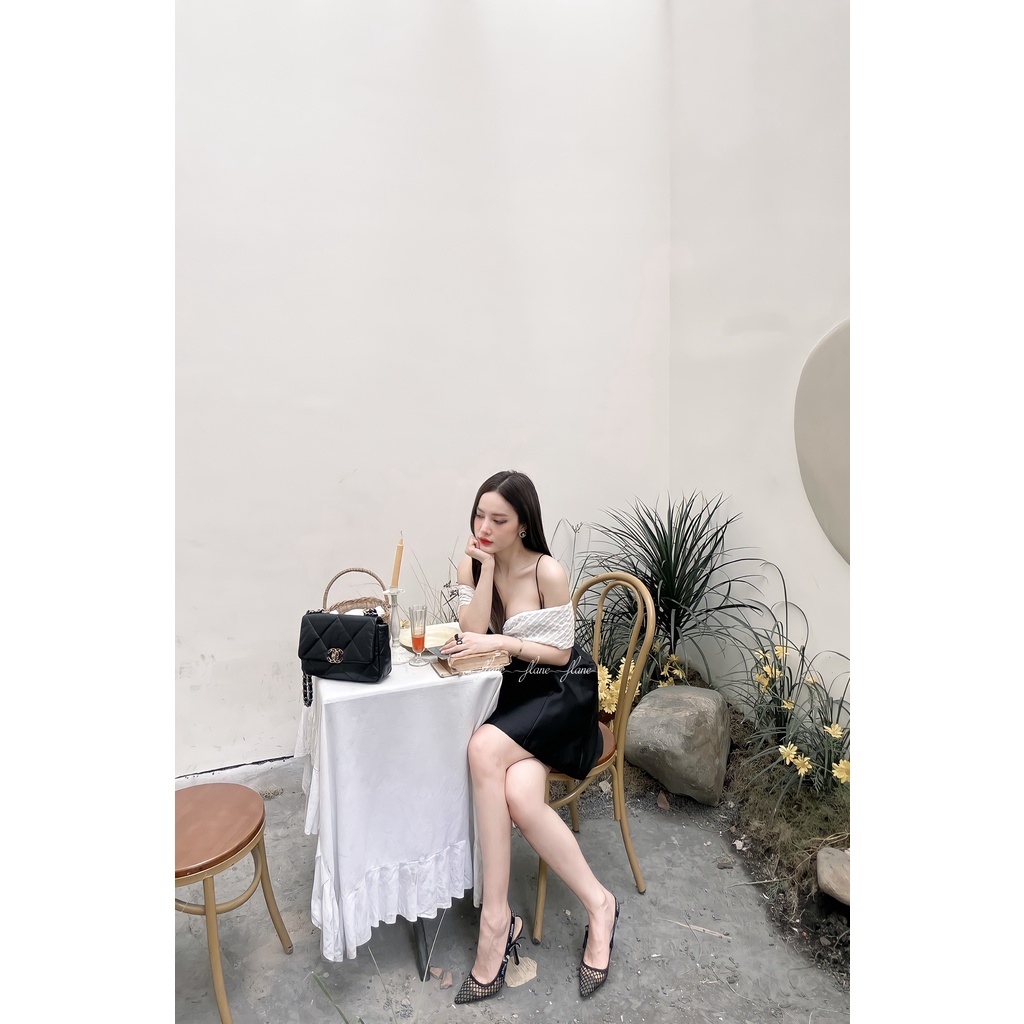 VÁY TAPPTA ĐEN NGẮN NƠ TRẮNG - Thiết kế Flane