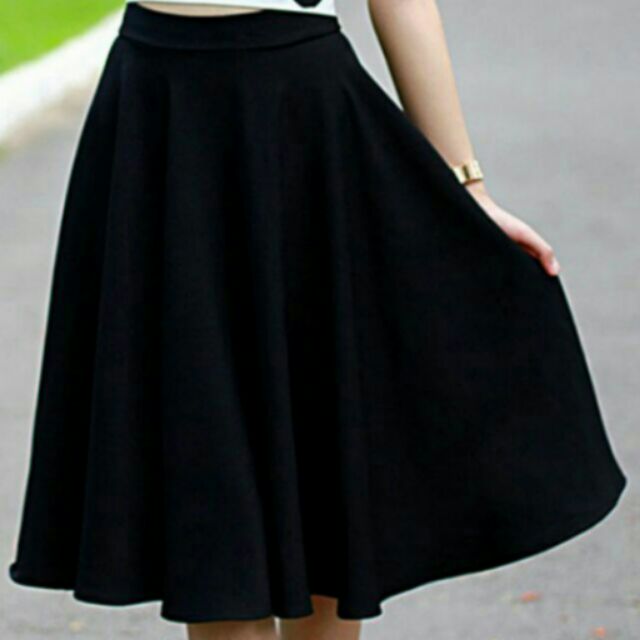 Sale khủng chân váy xòe dài qua gối