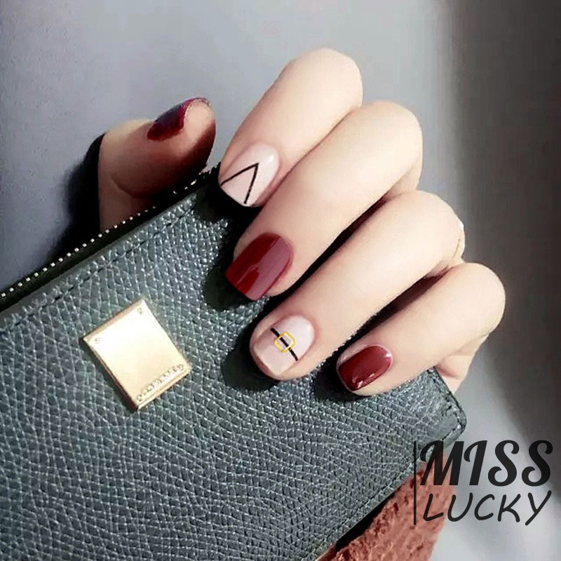 Nhãn dán móng tay kiểu dáng thời trang phong cách