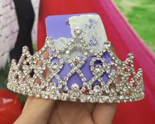 Trang sức phụ kiện cô dâu
