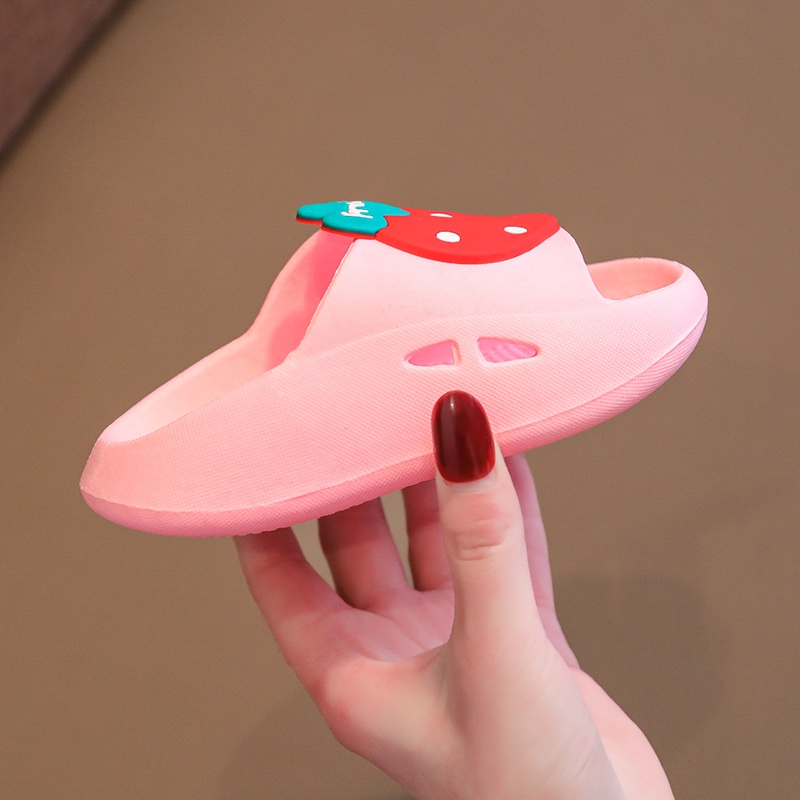 Dép Sandal Đế Mềm Chống Trượt In Họa Tiết Trái Cây Hoạt Hình Thời Trang Mùa Hè Dành Cho Trẻ Em