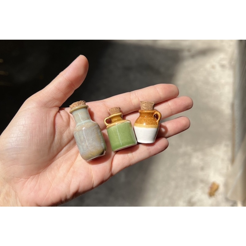 Bình lọ gốm có quai rót được mini cho nấu ăn mini, nhà búp bê