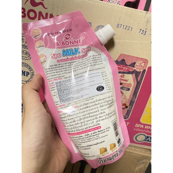 Muối Tắm Sữa Bò Tẩy Tế Bào Chết A Bonne Spa Milk Salt Thái Lan 350gr - Tái tạo da mới cân bằng độ ẩm cho da mềm mại