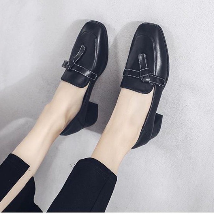 Giày sục nữ mã LTC40 gót vuông mũi vuông bít gót cao 5cm hàng đẹp có 2 màu đen và kem