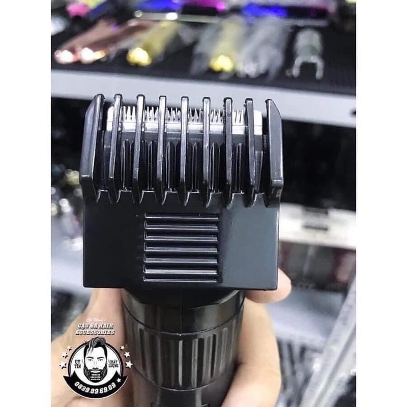 TÔNG ĐƠ CẮT TÓC