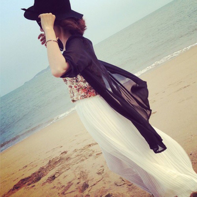 [ HOT DEAL] Áo kimono trơn đen-trắng choàng đi biển | BigBuy360 - bigbuy360.vn