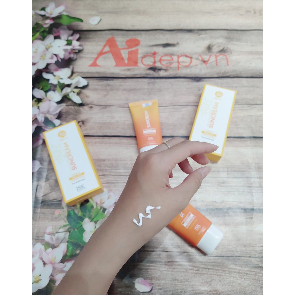 Kem Chống Nắng Dưỡng Ẩm Và Kiềm Dầu ISK Suncream SPF50+