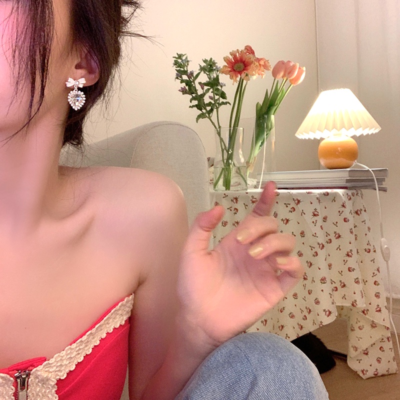 Bông Tai Đính Ngọc Trai Hình Trái Tim Sang Trọng Cho Nữ