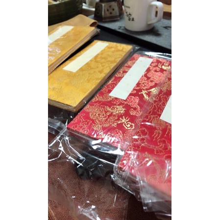 Sách bìa gấp cổ trang