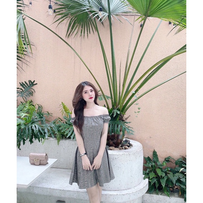 ĐẦM XÒE SỌC CARO XÁM TRỄ VAI NHẸ NHÀNG DỄ THƯƠNG