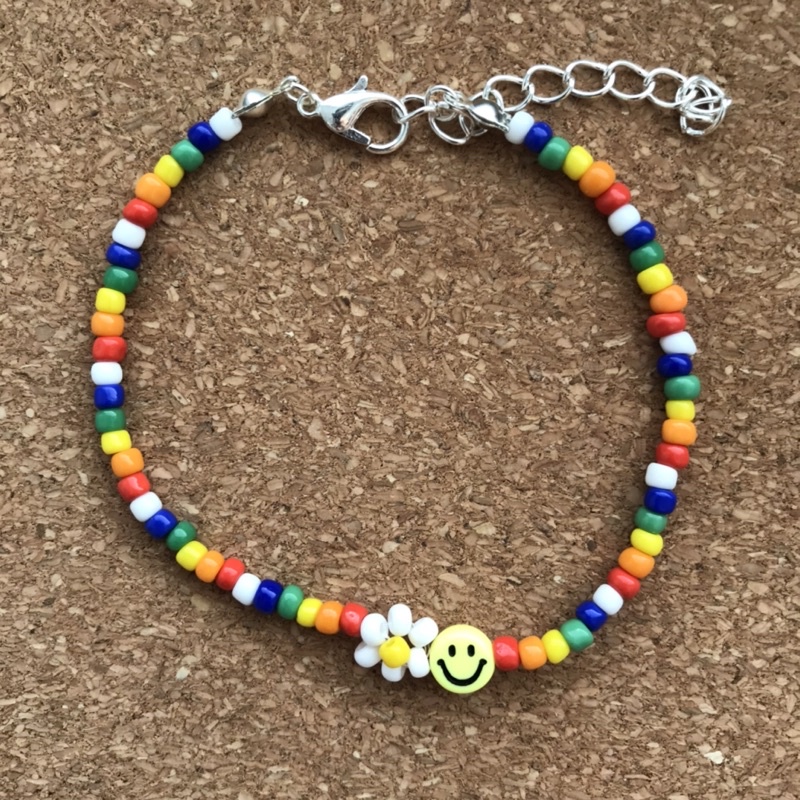 [Giá siêu rẻ] Vòng tay handmade bằng hạt cườm siêu dễ thương