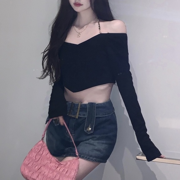 Áo Thun Croptop Tay Dài Hở Vai Màu Đen Thời Trang Mùa Xuân Quyến Rũ Cho Nữ