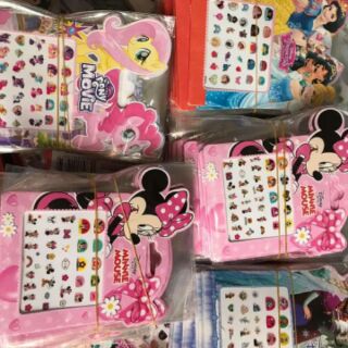Sticker dan mong tay be gai