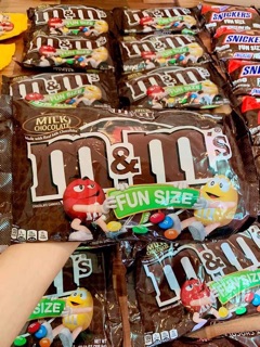 Kẹo chocolate M&M 299,7g Mỹ