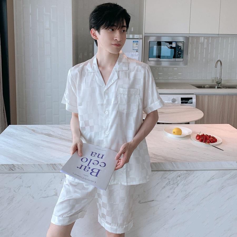 Bộ Đồ Pijama Lụa Cộc Tay Phù Hợp Cả Nam Và Nữ, Bộ Đồ Ngủ Cộc Tay Chất Lụa Gấm Cao Cấp
