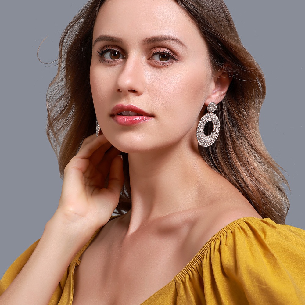 Bông Tai Hình Tròn Đính Kim Cương Giả Phong Cách Retro Thời Trang Mới