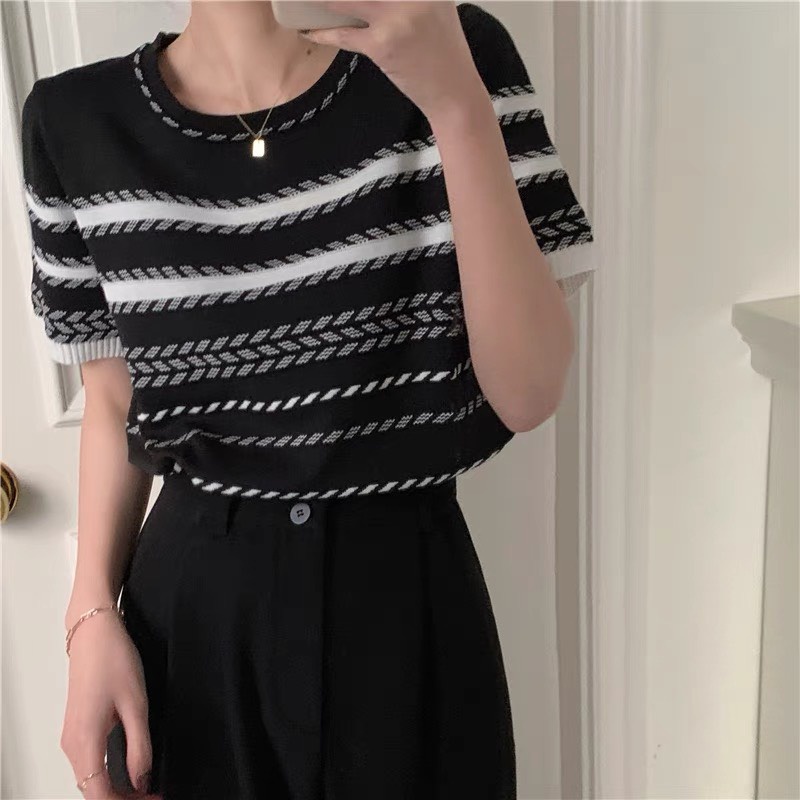 Áo len xương cá kiểu dáng Hàn Quốc