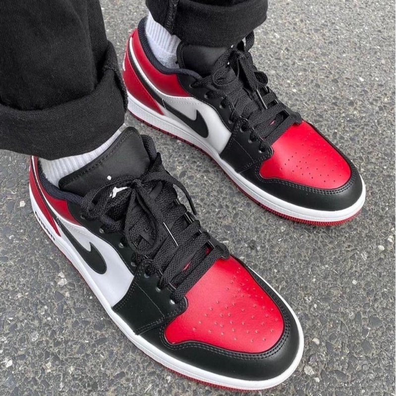Giày Nike Air Jordan 1 Low Bred Toe