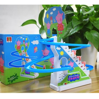 Heo peppa leo cầu thang, chó cứu hộ leo cầu thang
