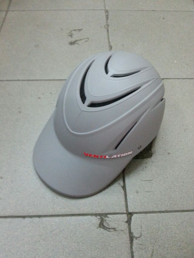Non Ket  the thao c.c  gia 100k