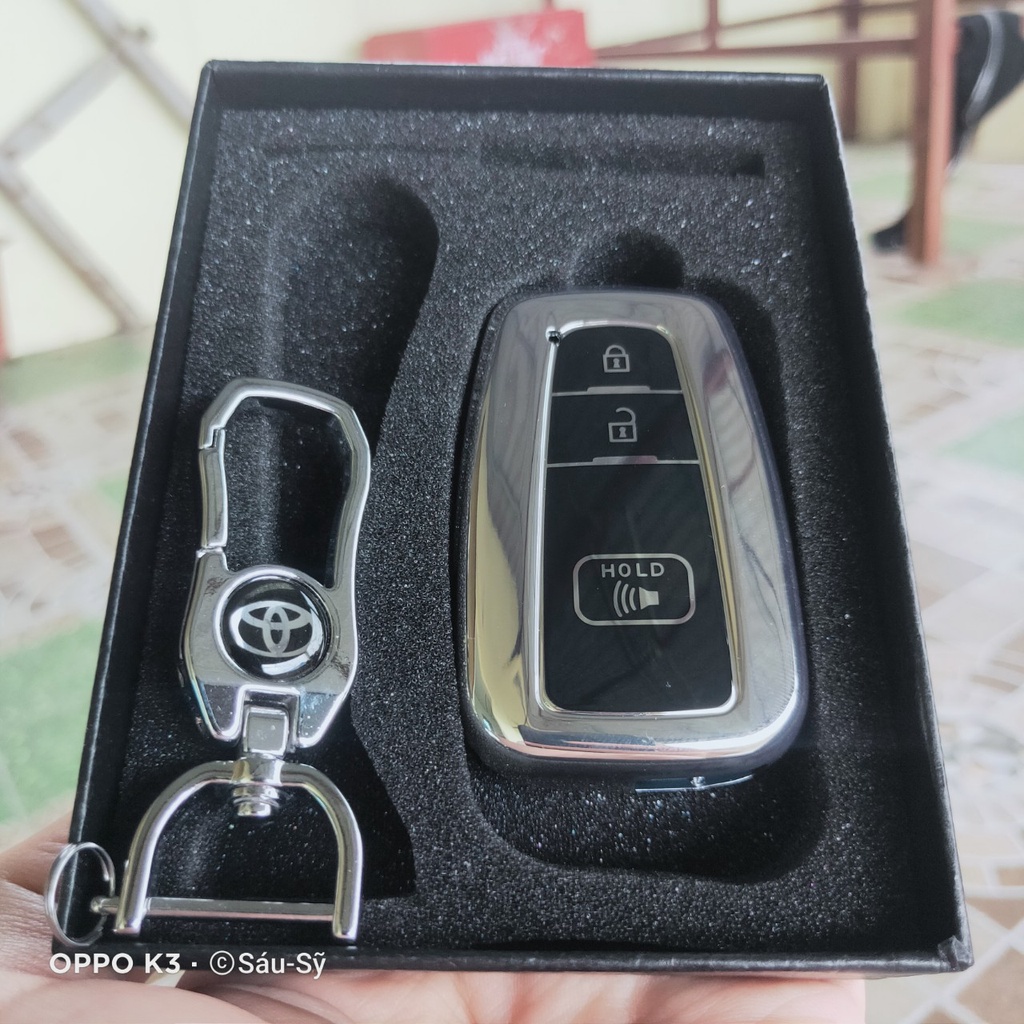 Bao chìa khoá ô tô xe Toyota Corolla CROSS nút silicon mạ crom Full hộp