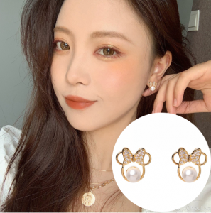 Hoa tai mạ bạc 925 hình chuột Mickey dễ thương đính ngọc trai nhân tạo phong cách Hàn Quốc