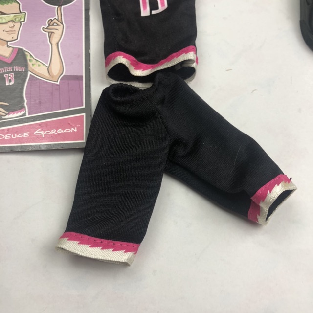 QA M - set phụ kiện cho búp bê monster high