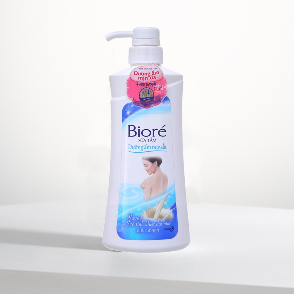 Sữa Tắm Biore Dưỡng Da Hương Sữa 530g