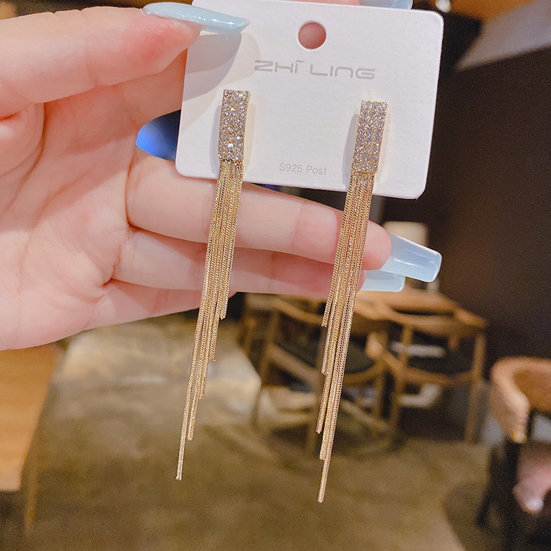 Bông Tai Dáng Dài Đính Pha Lê Thời Trang Hàn Quốc