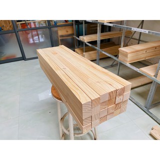 Thanh gỗ thông vuông 4cm x 4cm x dài 1m + láng mịn 4 mặt
