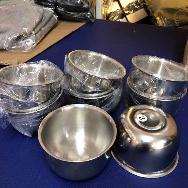 Chén chum inox dùng trong y tế  sản xuất tại Việt Nam