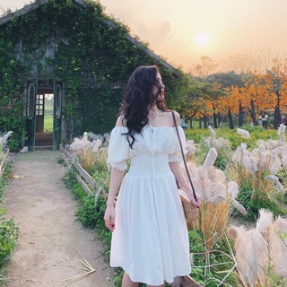 Đầm trễ vai