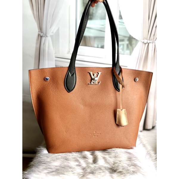 Túi LV Alma si tuyển