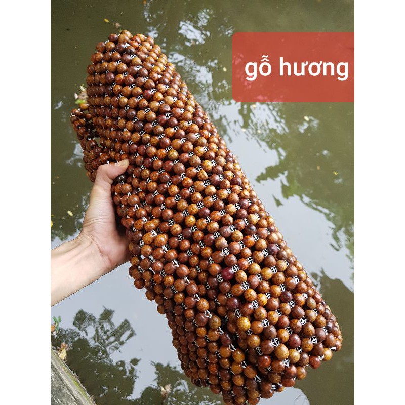 Lót ghế ô tô gỗ hương