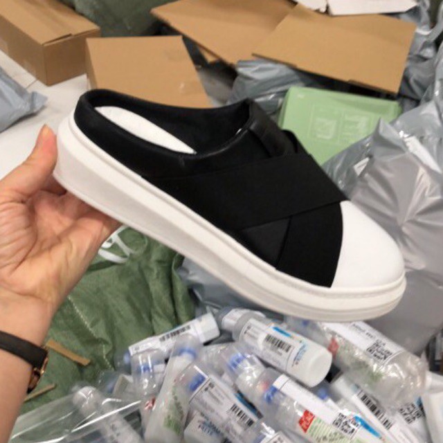 [Mã FAMAYWA2 giảm 10k đơn từ 50k] Giày slip on nữ chun chéo đen trắng | BigBuy360 - bigbuy360.vn