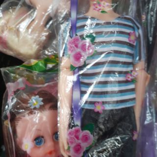 Bup bê ken có khơp .Búpbê cô dâu và khủng long