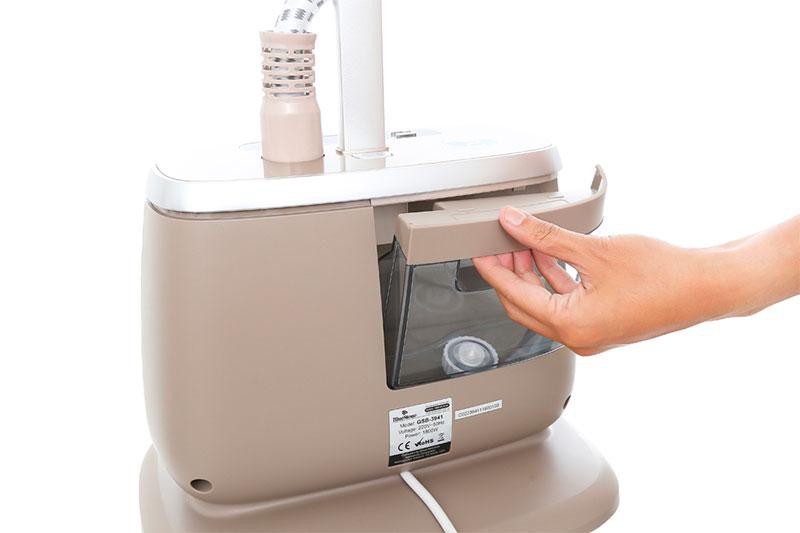 Bàn ủi hơi nước Bluestone GSB-3941 chính hãng trưng bày