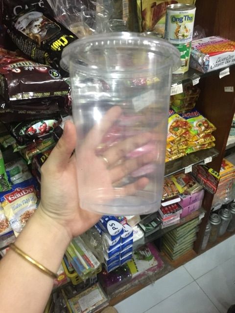 25 cốc nhựa 1000ml (kèm nắp)