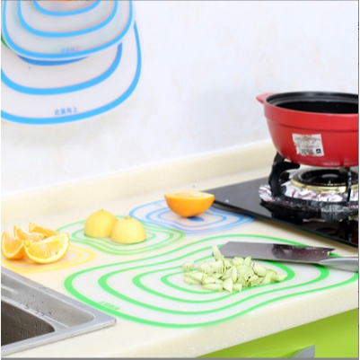 Thớt nhựa mini cắt hoa quả tiện dụng