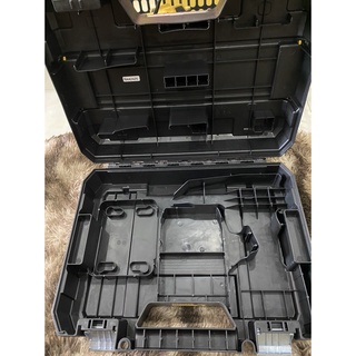 Thùng đựng máy khoan Dewalt size 42*30*12. BN.