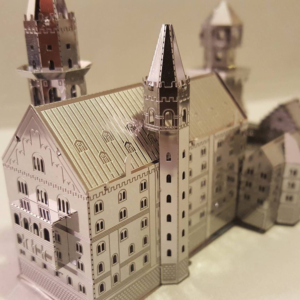 Mô Hình Lắp Ghép 3D Kim Loại Tự Ráp Lâu Đài Neuschwanstein Đức - Chưa Lắp