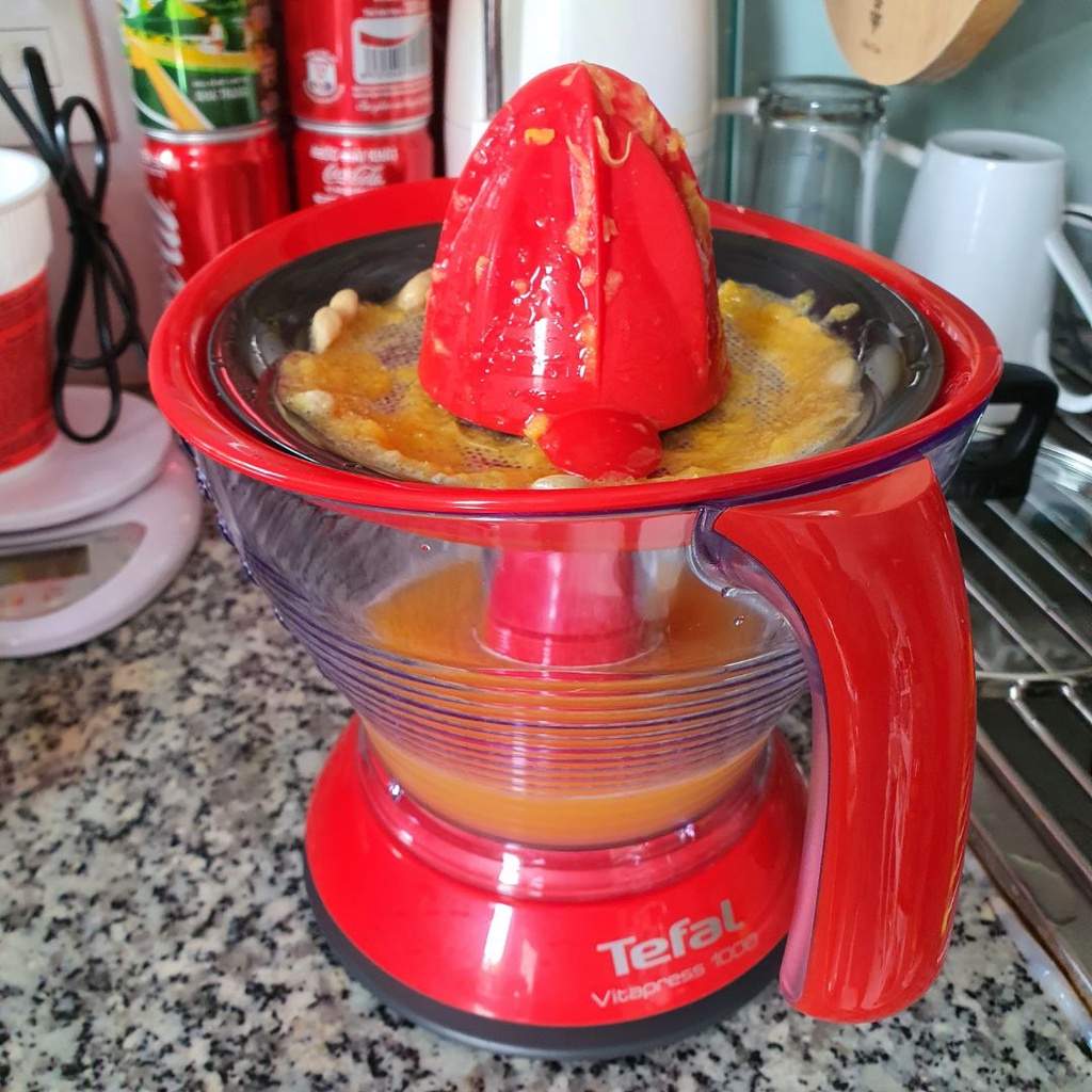 Tefal- Máy vắt cam Vitapress ZP302538 dung tích cốc đựng 1L, vắt kiệt, chạy êm, hàng chính hãng bảo hành 24 tháng