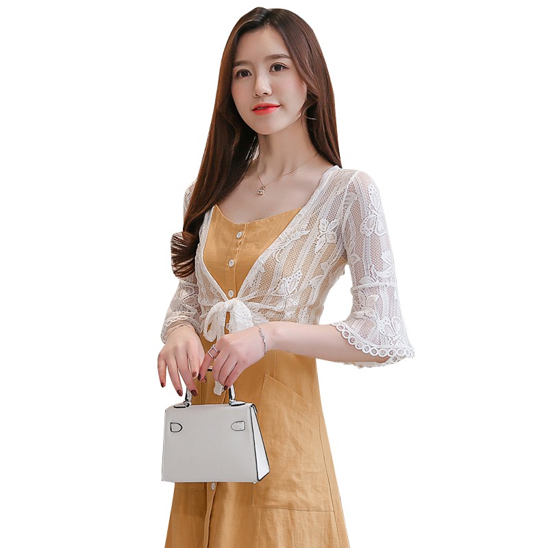 Áo khoác kimono tay loe phối ren